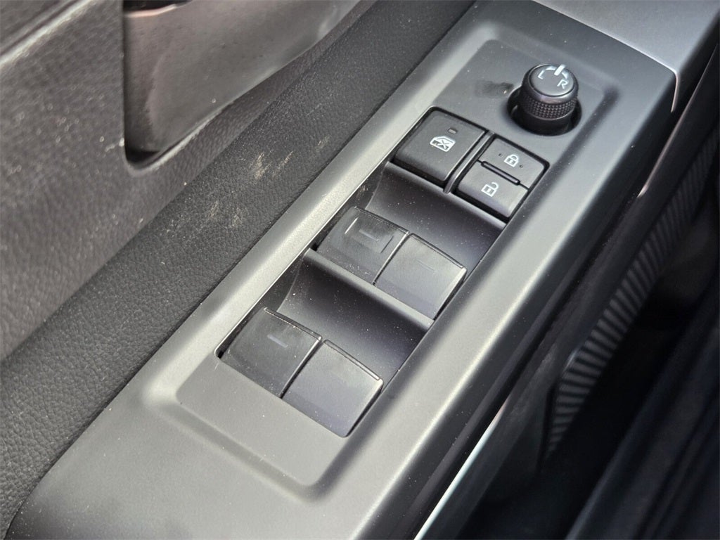 2023 Toyota TUNDRA 4X4 SR5