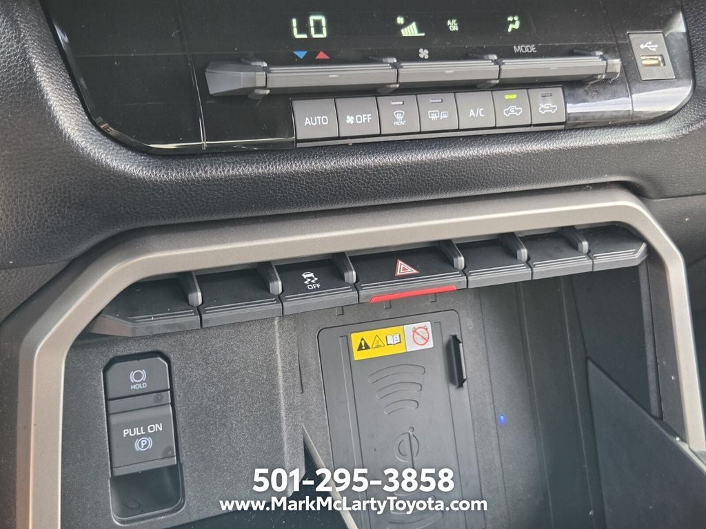 2025 Toyota TUNDRA 4X4 SR5