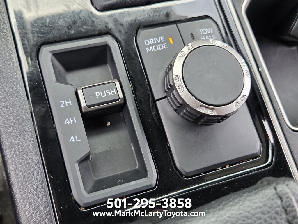 2025 Toyota TUNDRA 4X4 SR5