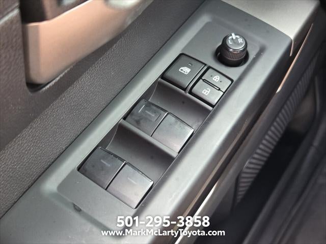 2025 Toyota TUNDRA 4X4 SR5