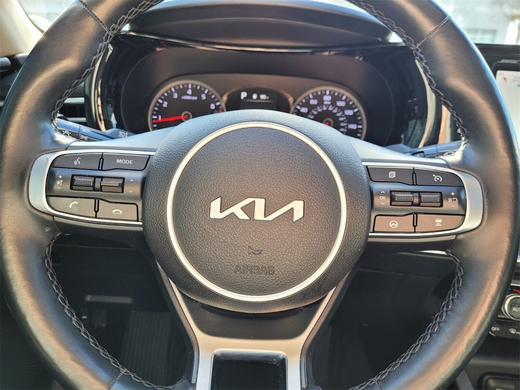 2022 Kia K5 EX