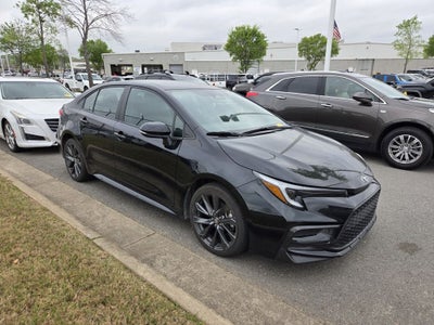 2024 Toyota COROLLA SE