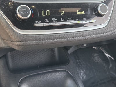 2024 Toyota COROLLA SE