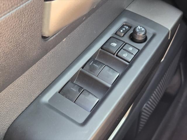 2025 Toyota SEQUOIA 4WD SR5