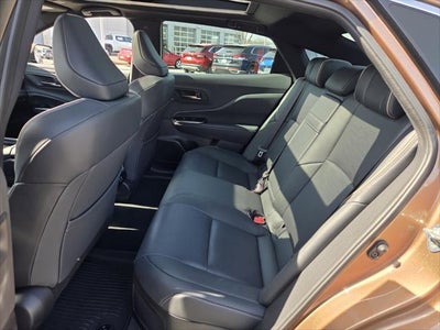 2025 Toyota CROWN Platinum