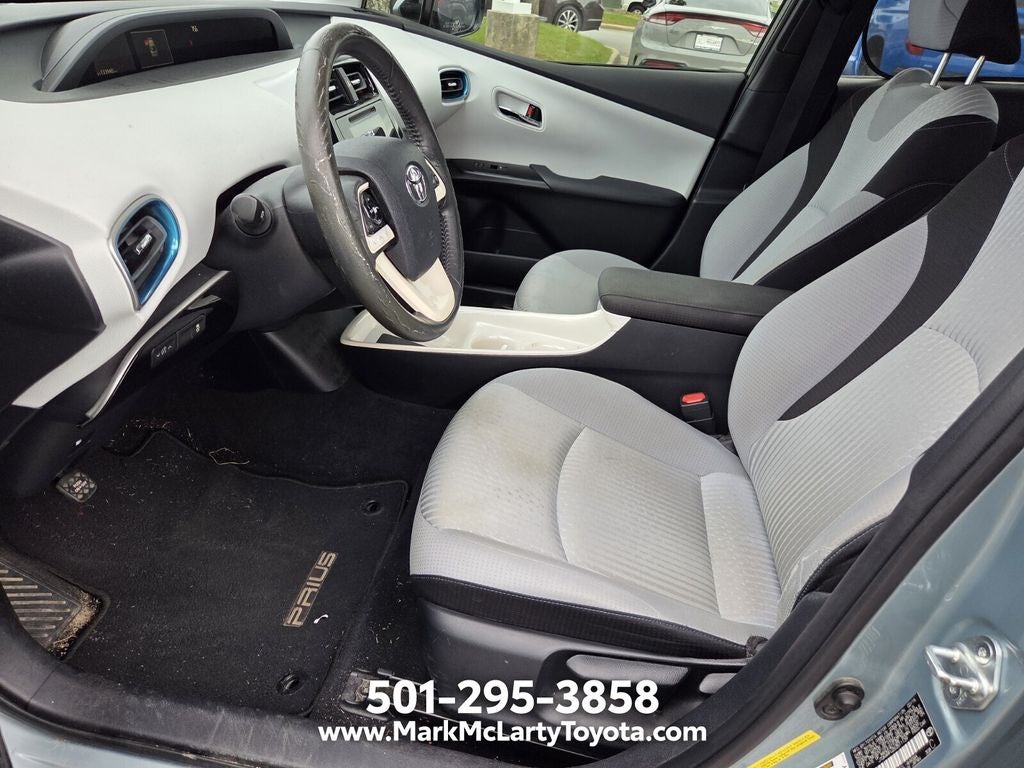 2016 Toyota Prius Three