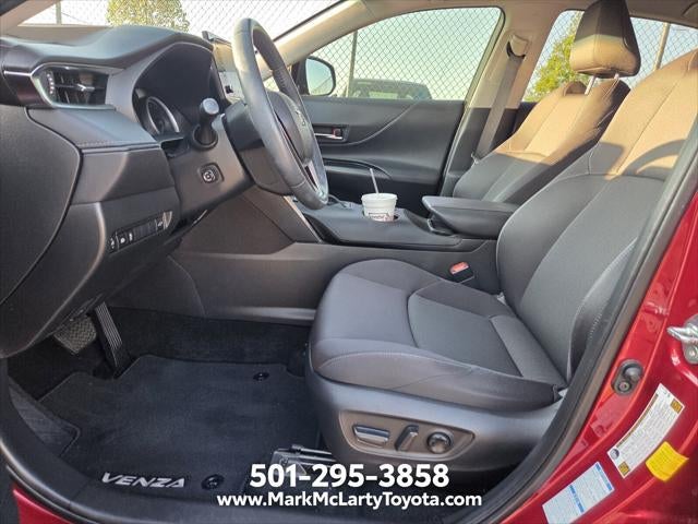 2022 Toyota Venza LE