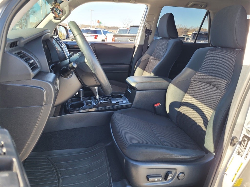 2021 Toyota 4RUNNER TRD Off-Road