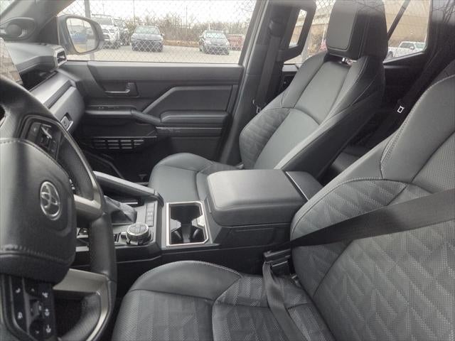 2025 Toyota 4RUNNER TRD Off-Road Premium