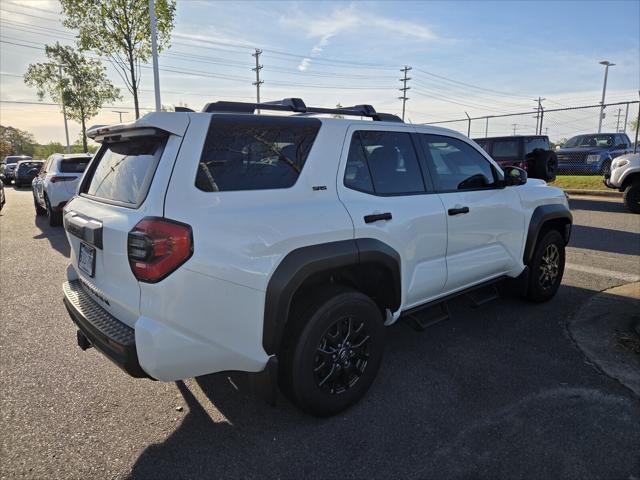 2025 Toyota 4RUNNER SR5