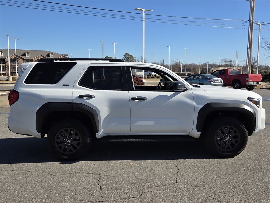 2025 Toyota 4RUNNER SR5
