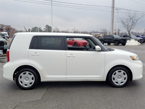 2014 Scion SCION XB Base