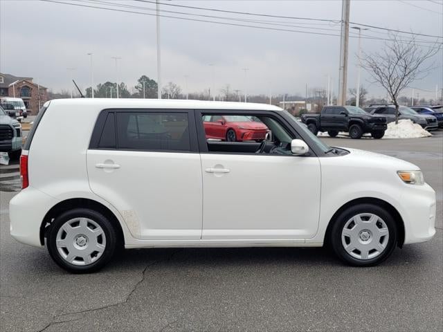2014 Scion SCION XB Base