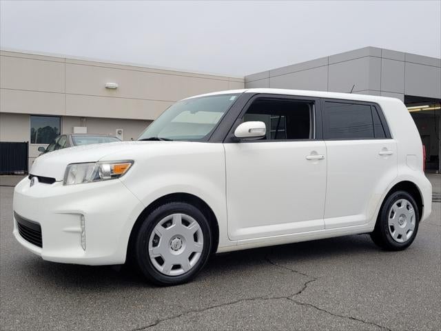 2014 Scion SCION XB Base