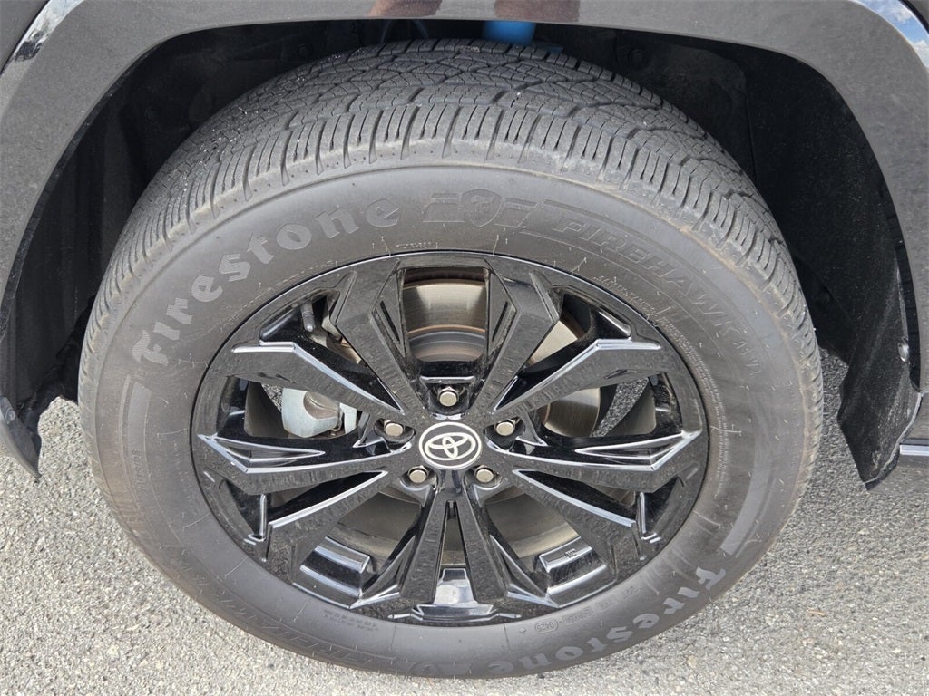 2023 Toyota RAV4 HYBRID SE