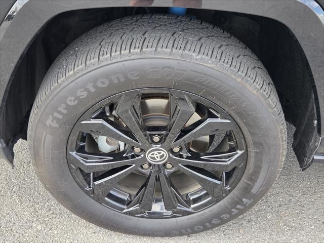 2023 Toyota RAV4 HYBRID SE