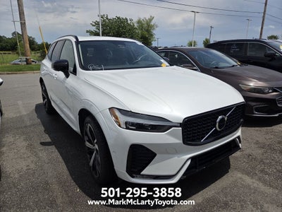 2023 Volvo XC60 B5 Ultimate Dark Theme