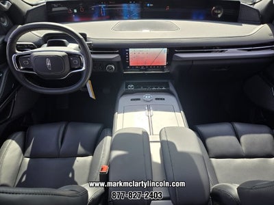 2027 Lincoln Navigator Reserve