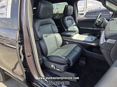 2027 Lincoln Navigator Reserve
