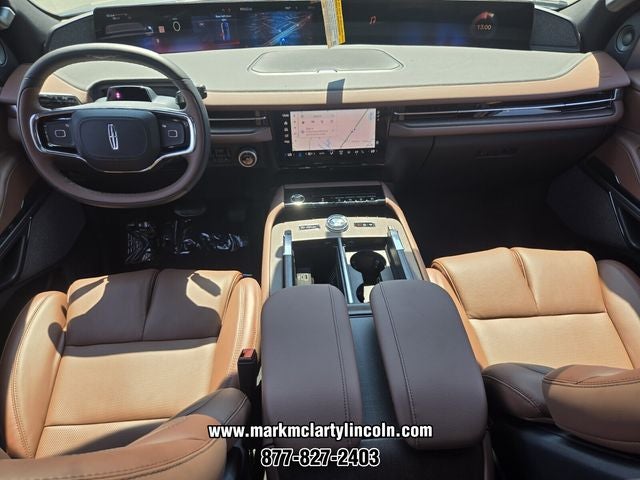2027 Lincoln Navigator Reserve