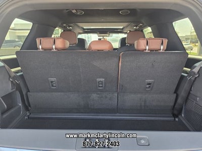 2027 Lincoln Navigator Reserve