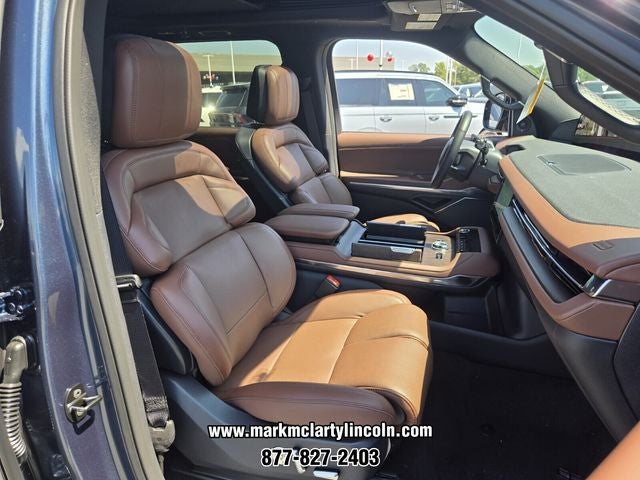 2027 Lincoln Navigator Reserve