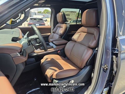 2027 Lincoln Navigator Reserve