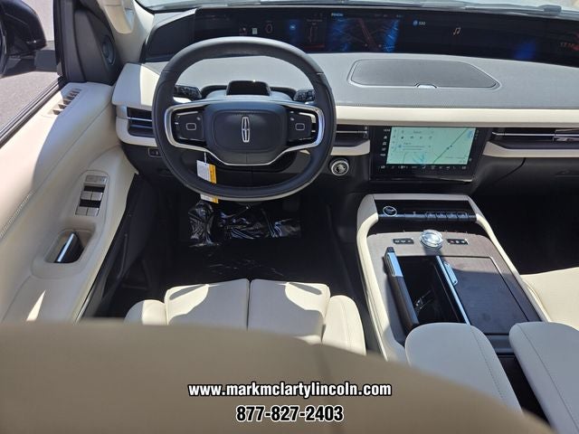 2027 Lincoln Navigator Premiere