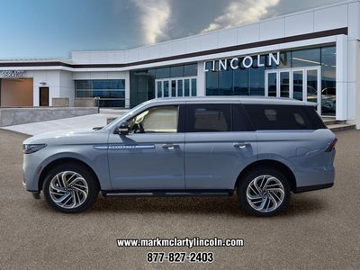 2027 Lincoln Navigator Premiere