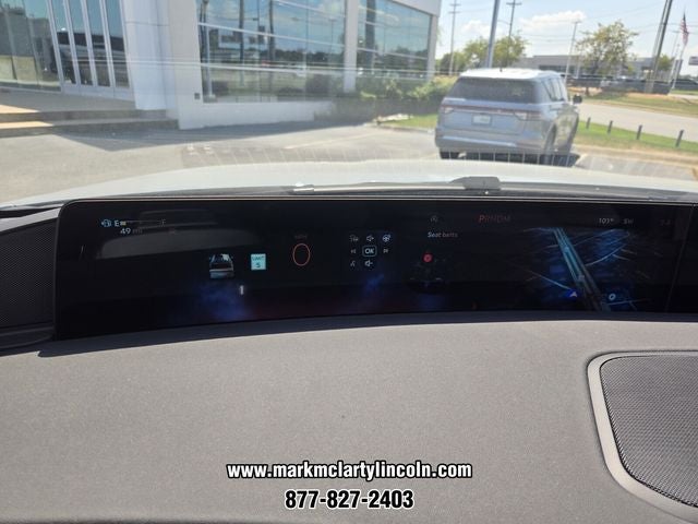 2027 Lincoln Navigator Premiere