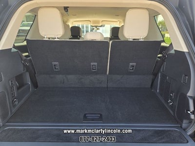 2027 Lincoln Navigator Premiere