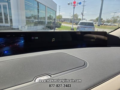 2027 Lincoln Navigator Premiere