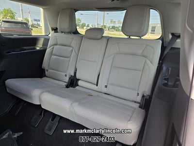 2026 Lincoln Navigator Premiere