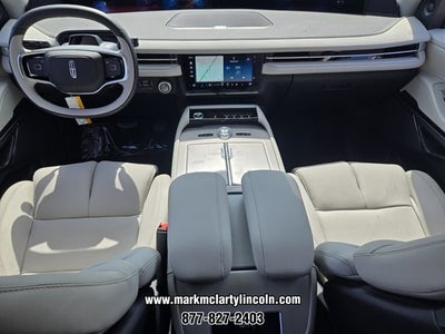 2026 Lincoln Navigator Premiere