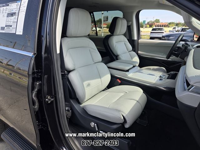 2026 Lincoln Navigator Premiere