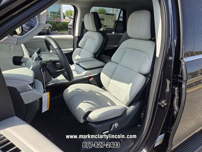 2026 Lincoln Navigator Premiere