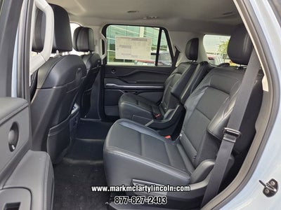 2027 Lincoln Navigator Premiere