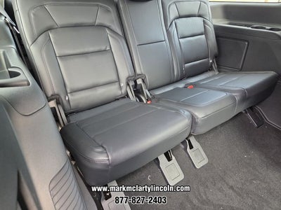 2027 Lincoln Navigator Premiere