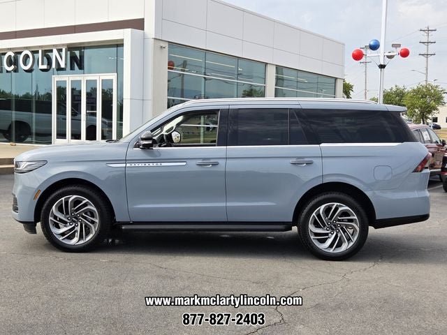2027 Lincoln Navigator Premiere
