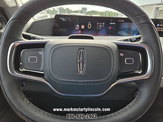 2027 Lincoln Navigator Premiere