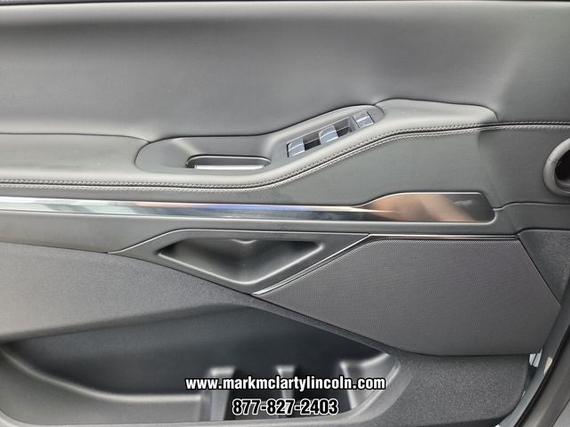 2027 Lincoln Navigator Premiere