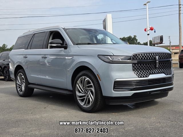 2027 Lincoln Navigator Premiere