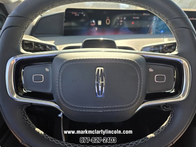 2027 Lincoln Navigator Premiere