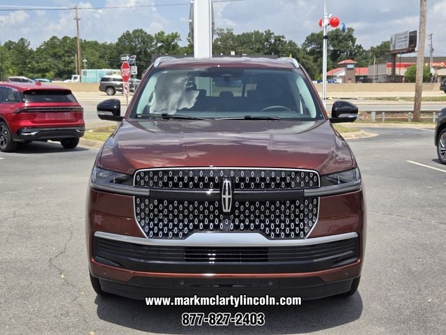 2027 Lincoln Navigator Premiere