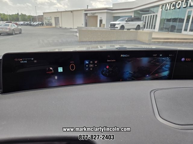 2027 Lincoln Navigator Premiere