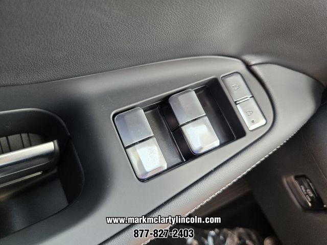 2027 Lincoln Navigator Premiere