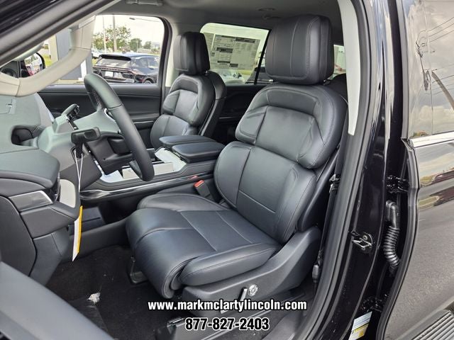 2027 Lincoln Navigator Premiere