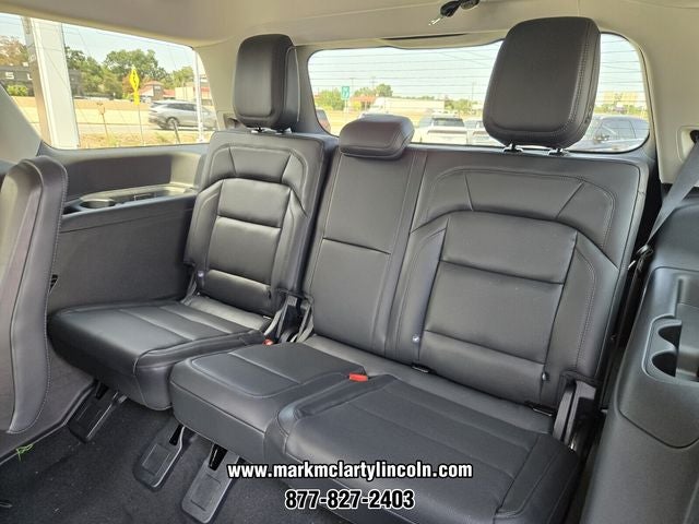 2027 Lincoln Navigator Premiere