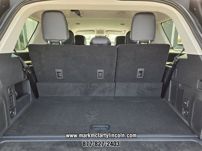 2027 Lincoln Navigator Premiere