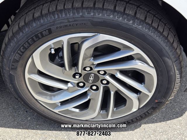 2027 Lincoln Navigator Premiere